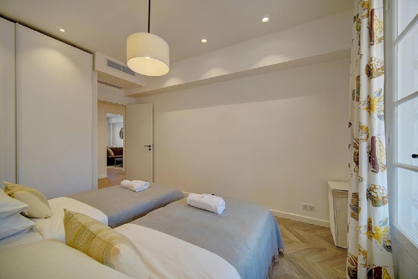 Magnifique 3 Pieces Renove Cannes Centre 'Banane' Avec Veranda ! A2B88 Exterior foto
